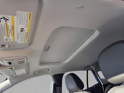 New 2026 Chevrolet Trax LT w/ Sunroof Package image 6