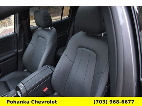 Used 2023 Mercedes-Benz GLB 250 250 4MATIC image 29