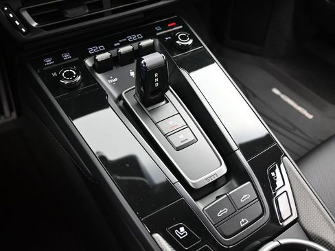 Certified 2024 Porsche 911 Carrera GTS image 22