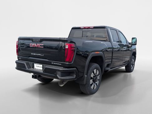 New 2026 GMC Sierra 2500 Denali w/ Denali Reserve Package AWD/4WD image 6