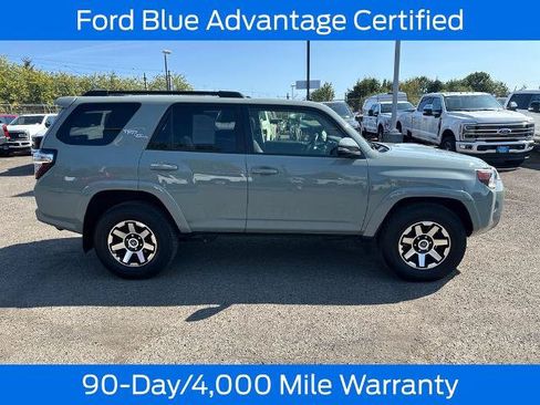 Used 2023 Toyota 4Runner TRD Off-Road Premium w/ Moonroof Package AWD/4WD image 9