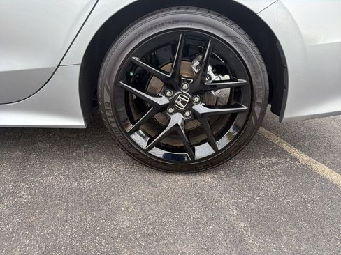 Certified 2025 Honda Civic Sport image 31