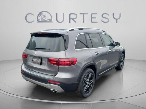 Certified 2026 Mercedes-Benz GLB 250 image 3