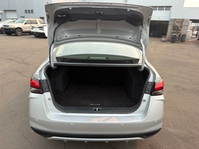 Used 2023 Nissan Versa SV FWD image 30