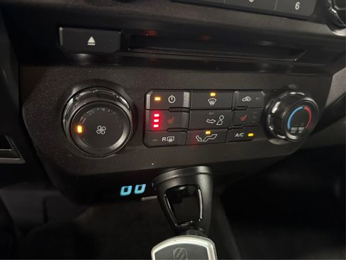 Used 2018 Ford F150 XLT w/ Equipment Group 302A Luxury image 27