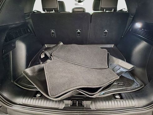 Used 2020 Ford Escape Titanium w/ Titanium Premium Package 2.0 image 27