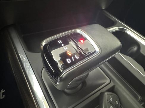 Used 2024 Chevrolet Silverado 1500 LT Trail Boss w/ Convenience Package II AWD/4WD image 26