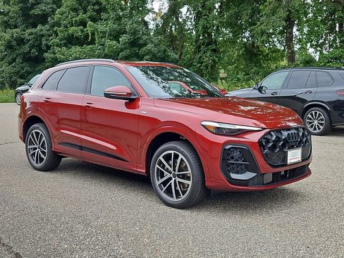 New 2026 Audi Q5 Premium Plus AWD/4WD image 2