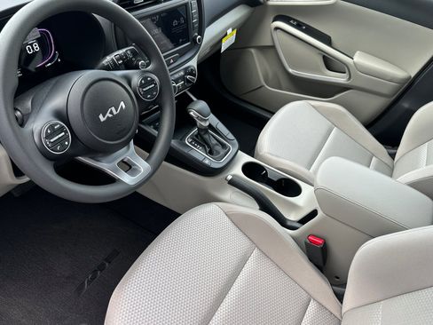 New 2025 Kia Soul LX w/ LX Technology Package image 8