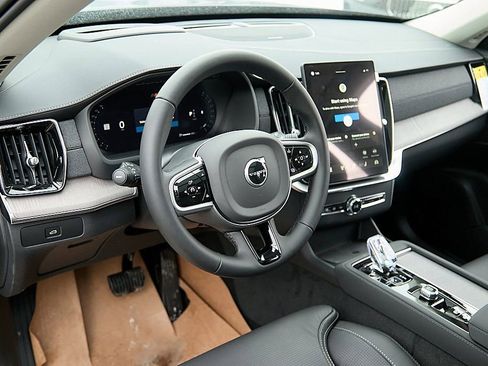 New 2026 Volvo XC90 B6 Ultra w/ Protection Package image 13