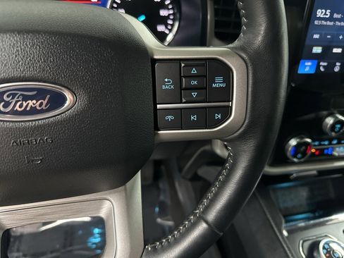 Used 2022 Ford Expedition Max XLT image 15