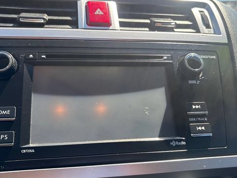 Used 2016 Subaru Legacy 2.5i AWD/4WD image 12