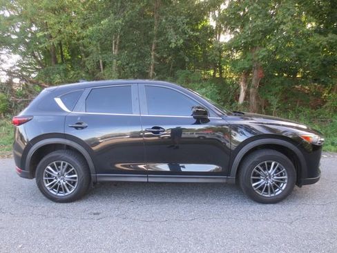 Used 2017 MAZDA CX-5 Touring w/ Preferred Equipment Package image 10