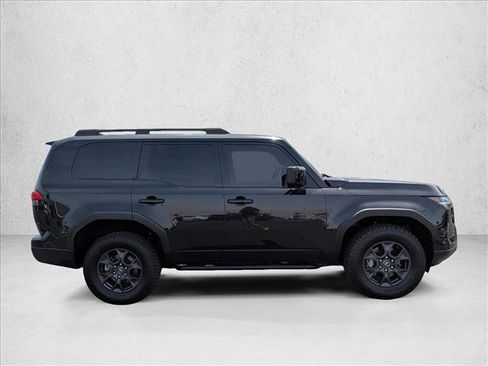 Used 2024 Lexus GX 550 AWD/4WD image 4