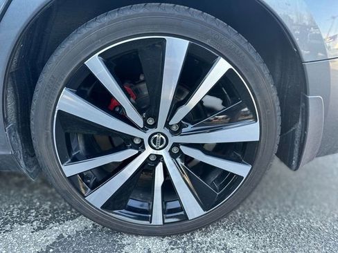 Used 2020 Nissan Altima 2.5 SR w/ Premium Package image 10