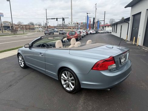 Used 2011 Volvo C70 T5 image 3