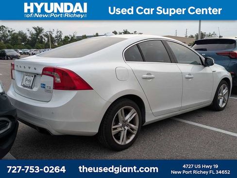 Used 2015 Volvo S60 T5 Premier Plus FWD image 2