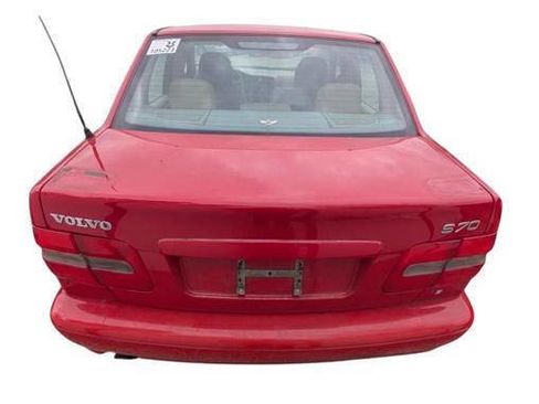 Used 1999 Volvo S70 T5 FWD image 4