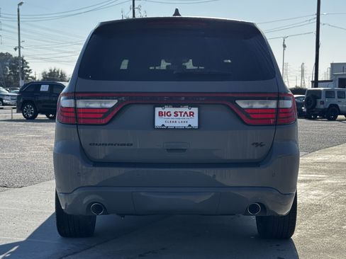 Used 2022 Dodge Durango R/T w/ Blacktop Package image 9