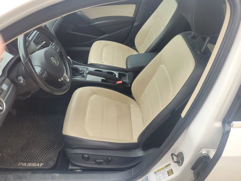 Used 2014 Volkswagen Passat TDI SE image 5