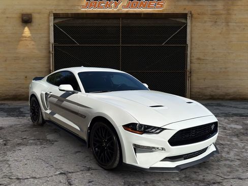 Used 2020 Ford Mustang GT Premium w/ California Special Package RWD image 13