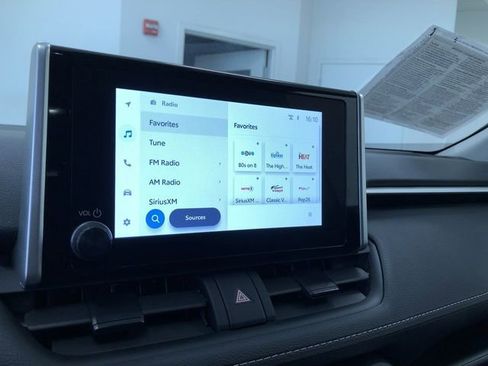 Certified 2025 Toyota RAV4 LE AWD/4WD image 27