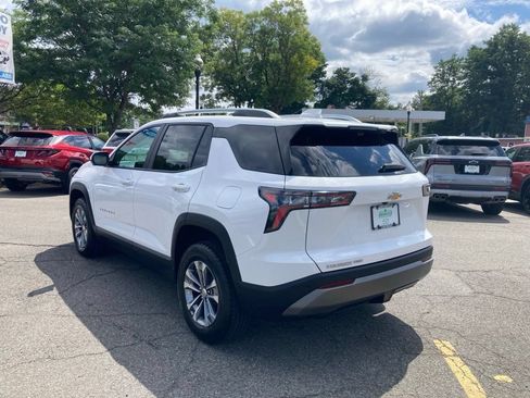 New 2025 Chevrolet Equinox LT w/ Convenience Package II AWD/4WD image 28