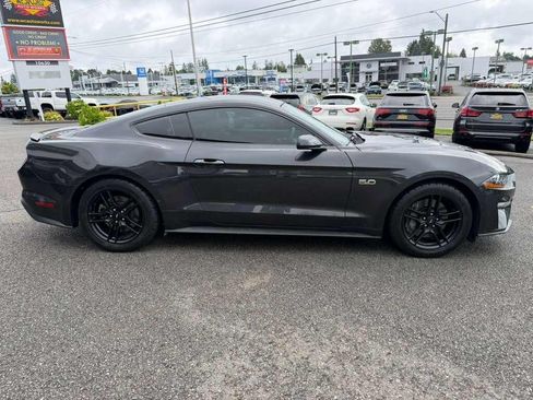 Used 2022 Ford Mustang GT RWD image 6