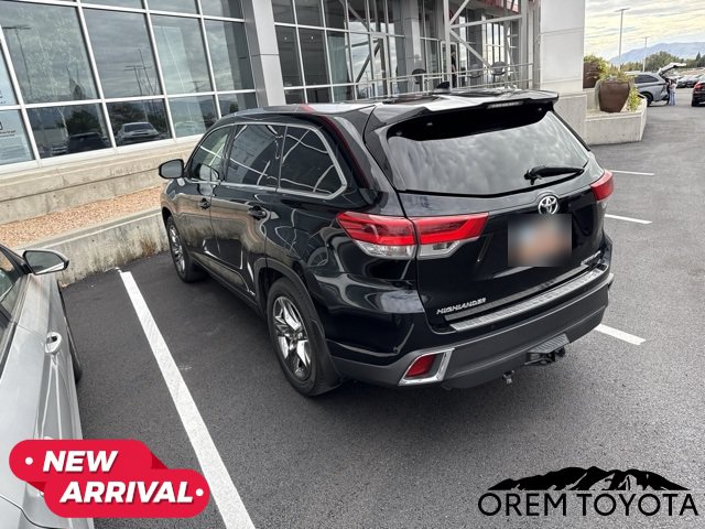 Used 2018 Toyota Highlander Limited Platinum AWD/4WD image 14