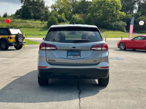Used 2023 Chevrolet Equinox LS w/ LS Convenience Package AWD/4WD image 5