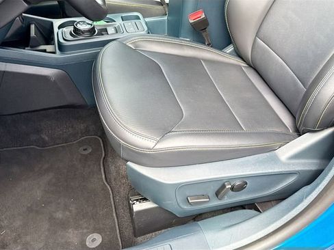 Used 2025 Ford Maverick Lobo AWD/4WD image 28