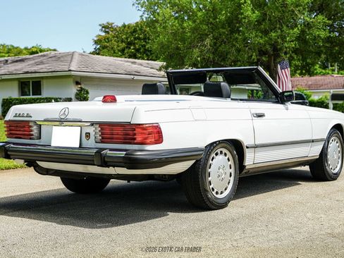 Used 1987 Mercedes-Benz 560 SL image 6