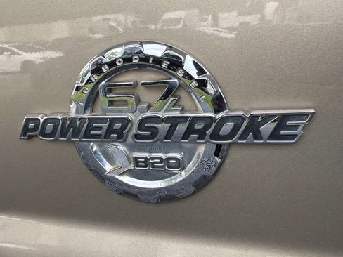 Used 2012 Ford F250 Lariat w/ Chrome Pkg RWD image 6