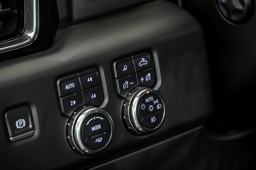 Used 2023 GMC Sierra 1500 Denali AWD/4WD image 19
