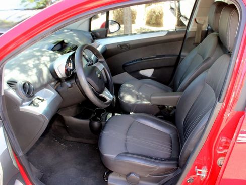 Used 2014 Chevrolet Spark LT FWD image 14