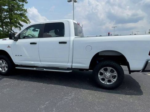Used 2024 RAM 2500 Big Horn w/ Off Road Package AWD/4WD image 6