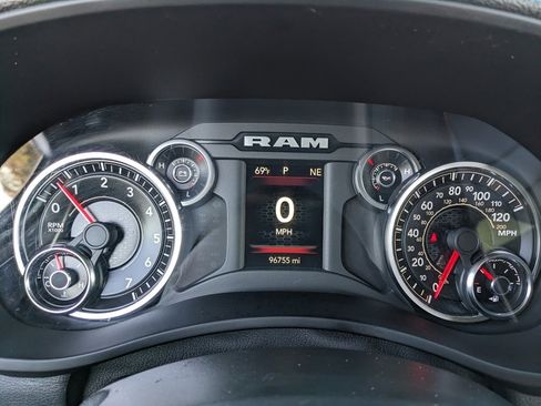 Used 2021 RAM 2500 Tradesman w/ Chrome Appearance Group image 25