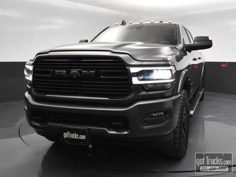 Used 2020 RAM 3500 Laramie w/ Night Edition image 51