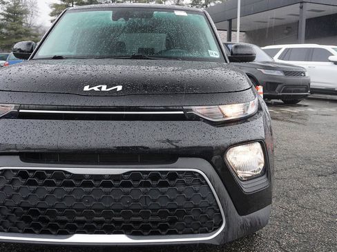 Used 2022 Kia Soul LX w/ Technology Package image 12