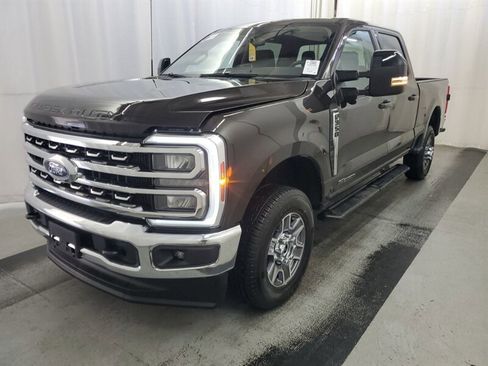 Used 2025 Ford F350 Lariat AWD/4WD image 1