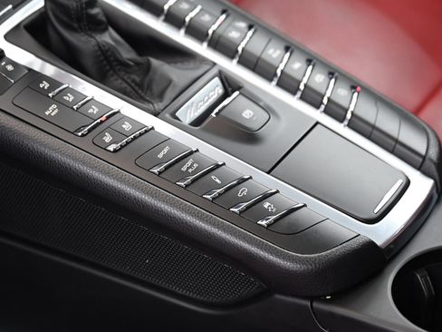 Used 2018 Porsche Macan GTS image 35