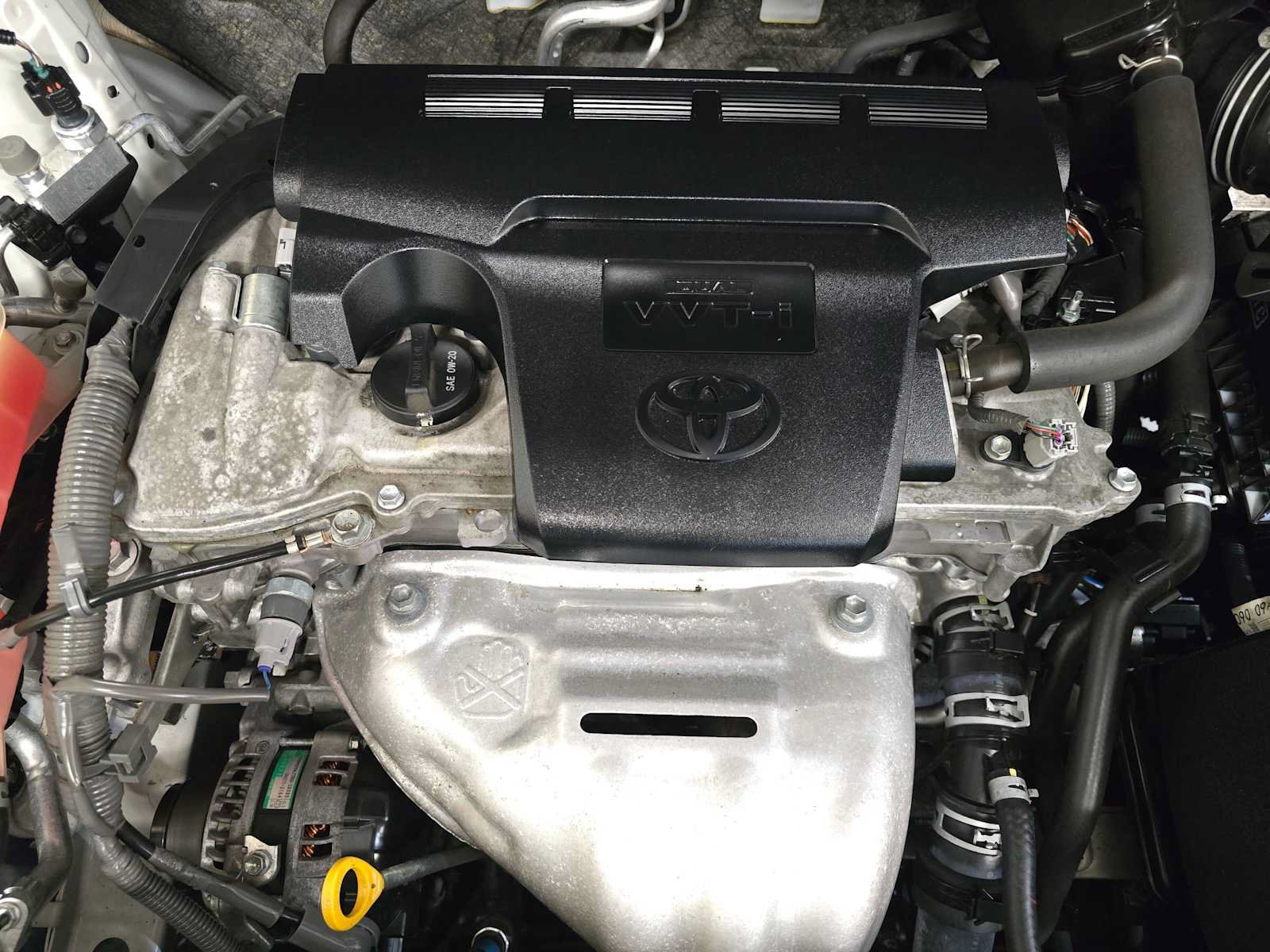 Used 2017 Toyota RAV4 XLE w/ All Weather Liner Package AWD/4WD image 9