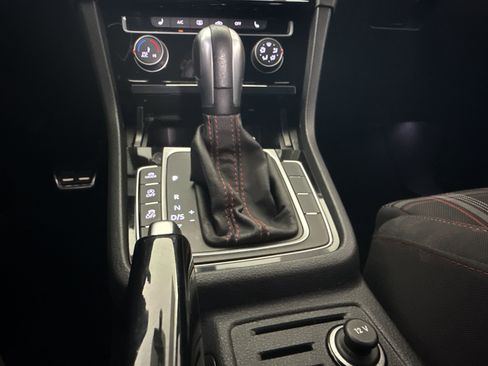 Used 2020 Volkswagen GTI S image 15