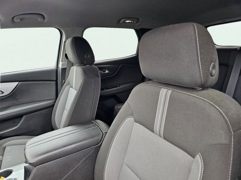 Used 2024 Chevrolet Blazer LT w/ Convenience Package FWD image 17