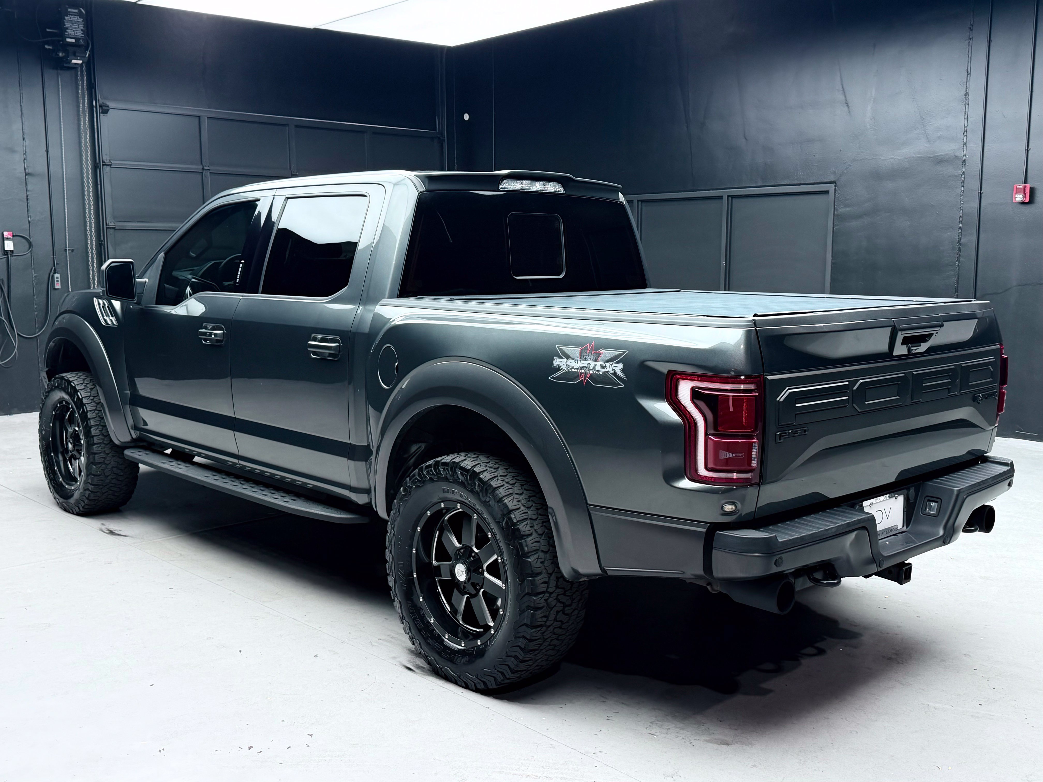 Used 2020 Ford F150 Raptor w/ Equipment Group 802A Luxury AWD/4WD image 5