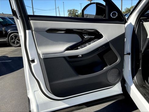 New 2026 Land Rover Range Rover Evoque S image 24