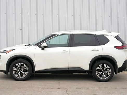 Used 2023 Nissan Rogue SV FWD image 43