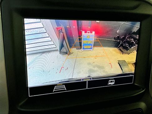 Used 2023 Chevrolet Silverado 1500 Custom image 19