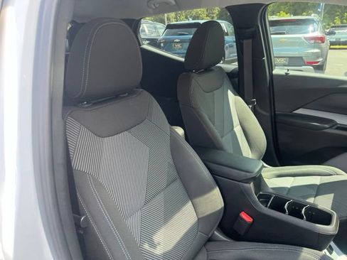 Used 2027 Chevrolet Bolt LT FWD image 22