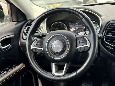 Used 2018 Jeep Compass Limited AWD/4WD image 20